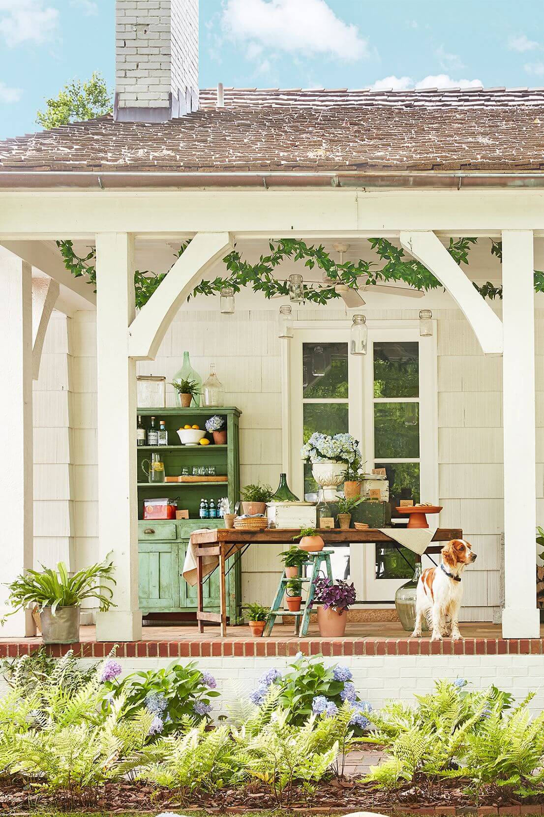VINTAGE FRONT PORCH SEATING DESIGN IDEAS