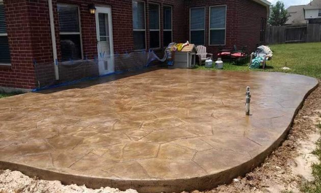 SIMPLE TIPS HOW TO CLEAN CONCRETE PATIO