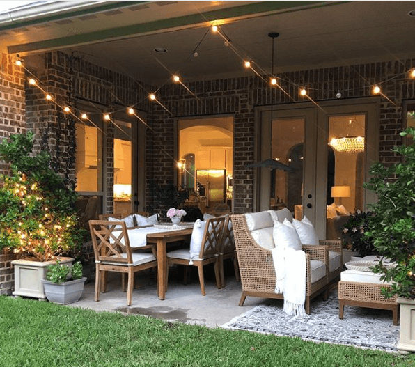 How to Hang Patio Light